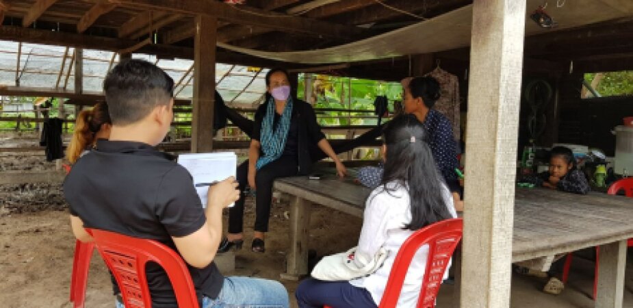 ក្រុមការងារអភិវឌ្ឍន៍ពូជដំណាំ ដើម្បីធ្វើការប៉ាន់ប្រមាណ និងវាយតម្លៃការប្រើប្រាស់ពូជស្វាយចន្ទីក្នុងខេត្តកំពង់ធំ