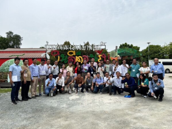 សិក្សា Furano Farm Corporation នៅខេត្ត Chachoengsao នៃប្រទេសថៃ