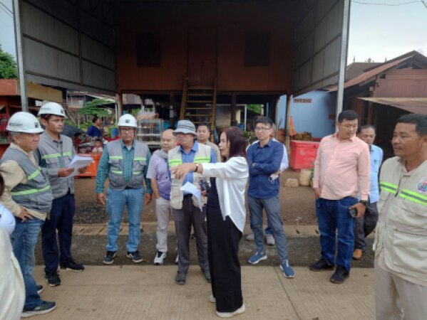 ពិនិត្យការសាងសង់ផ្លូវចំនួន ០១ខែ្ស របស់ភ្នាក់ងារអនុវត្តគម្រោង (PIU3) នៃក្រសួងអភិវឌ្ឍន៍ជនបទ (MRD) ដែលមានប្រវែង១២,៥ គីឡូម៉ែត នៅខេត្តត្បូងឃ្មុំ