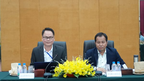 កិច្ចប្រជុំពិនិត្យវឌ្ឍនភាពនៃការអនុវត្តគម្រោង ASCEP ជាមួយក្រុមការងារធនាគារអភិវឌ្ឍន៍អាស៊ី (ADB) ក្រោមអធិបតីភាព ឯកឧត្តម សរ ចិត្រា អគ្គលេខាធិការ ក្រសួងកសិកម្ម រុក្ខាប្រមាញ់ និងនេសាទ