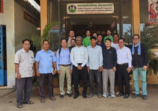 រៀបចំកិច្ចប្រជុំ និងត្រួតពិនិត្យលើភាពជាដៃគូធុរកិច្ចប្រកបដោយបរិយាបន្ន ដើម្បីកសាងផលិតកម្មកសិកម្មតាមកិច្ចសន្យា នៅខេត្តកំពង់ចាម និងត្បូងឃ្មុំ