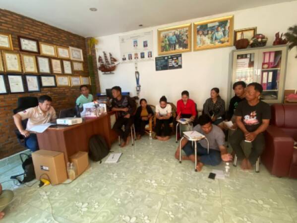 ការចុះបង្ហាត់បង្រៀនដល់សហគ្រាសកសិកម្ម ដើម្បីរៀបចំស្នេីសុំវិញ្ញាបនបត្រសុវត្ថិភាពចំណីអាហារ