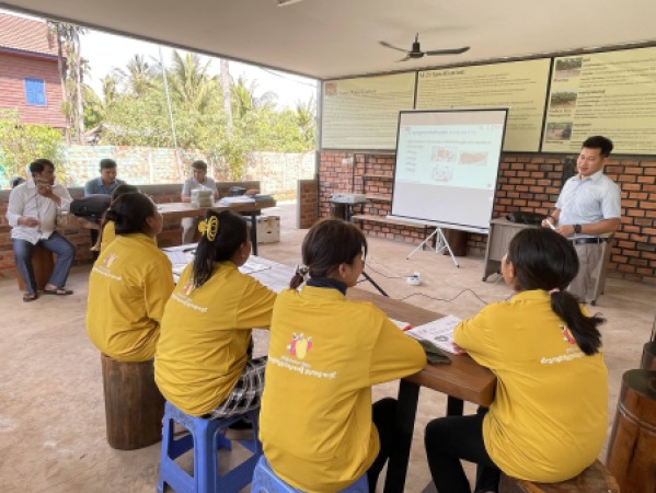 ការចុះបង្ហាត់បង្រៀនដល់សហគ្រាសកសិកម្ម ដើម្បីទទួលបានវិញ្ញាបនបត្រសុវត្ថិភាពចំណីអាហារ