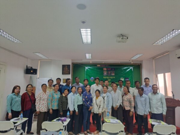 វគ្គបណ្តុះបណ្តាលពង្រឹងសមត្ថភាពអ្នកចិញ្ចឹមមាន់ស្រុក ក្នុងការអនុវត្តការចិញ្ចឹមសត្វល្អ (GAHP)